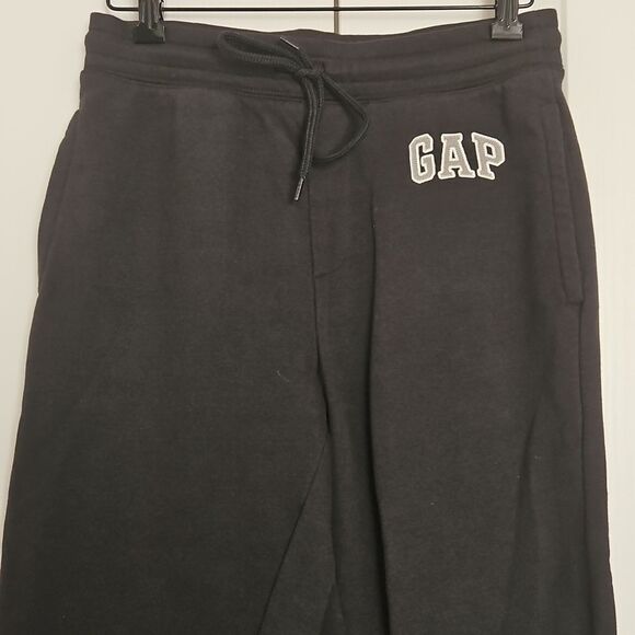 GAP Black Jogger Pants - Picture 4 of 16